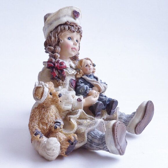 Yesterdays Child 1995 Katherine Amanda & Edmund Kind Hearts Nurse Figurine #3505 - Picture 3 of 10